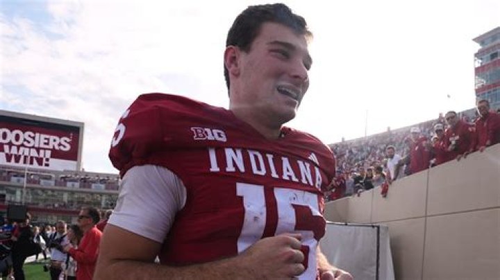 How much is Fernando Vargas worth